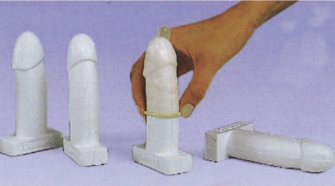 Lifelike Model Penis Pria Simulator 12pcs Alat Bantu Condom Disediakan