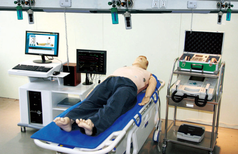 OEM Dewasa CPR Manikin / Advanced PVC Full - body Emergency Simulation